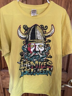 The Miles Between HxC Straightedge Seventh Dagger 2000 s Size L T Shirt