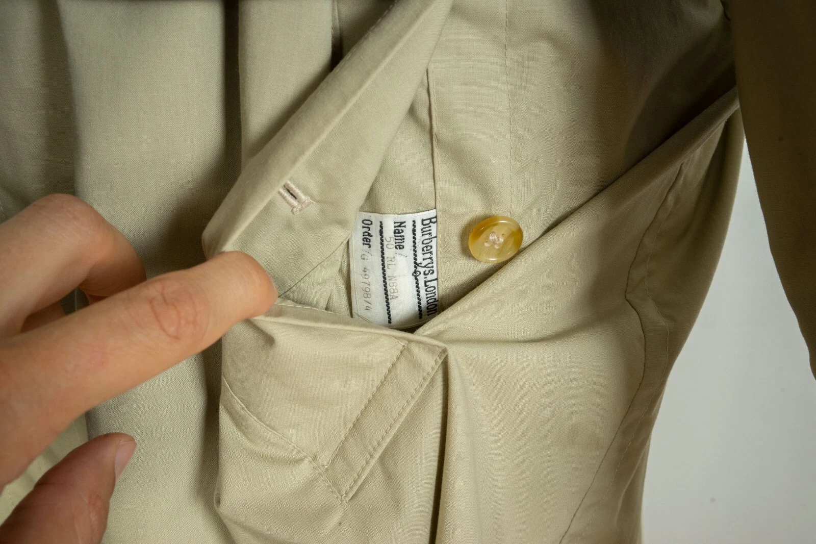 Burberrys Belted Beige/Green Men's Trench Coat Jacket Genuine Superb Size 50 - product detail image 6