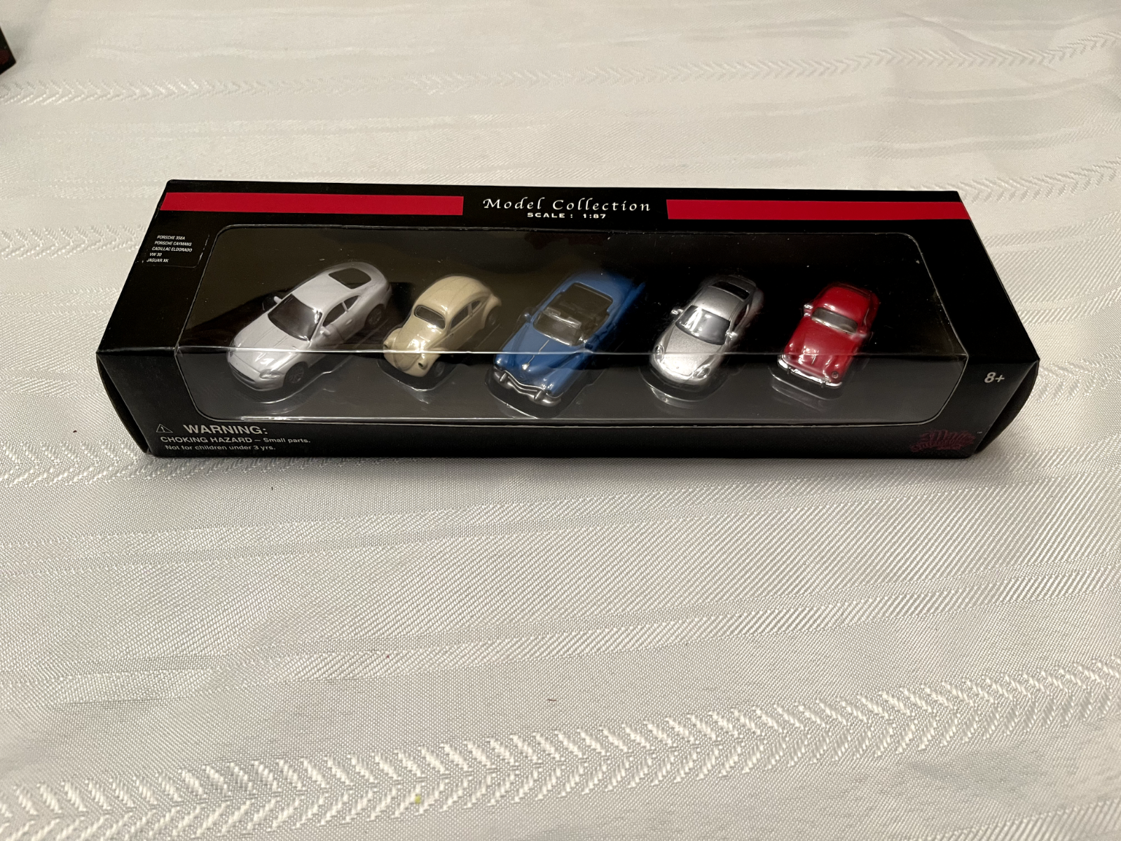 Malibu International 1:87 Diecast Five Car Model Collection