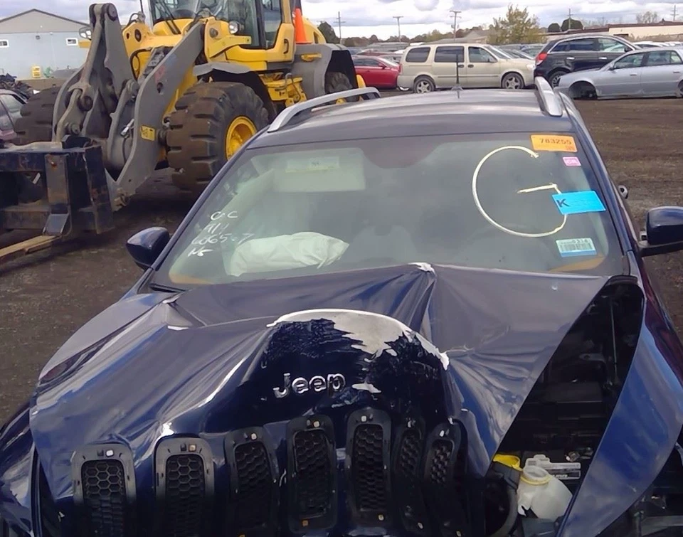 14 2015 16 17 18 Jeep Cherokee Driver LH Tail Light LED Lamp | Quarter Mounted - Image 3 of 4