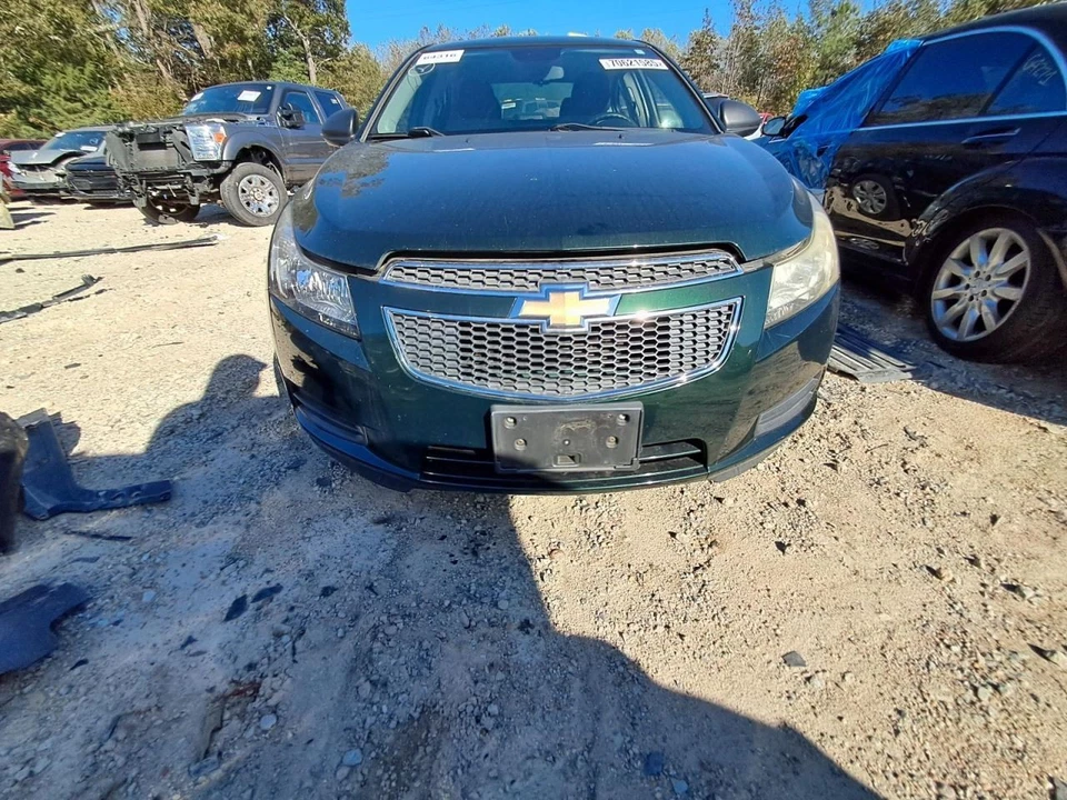 2014 Chevrolet Cruze Front Bumper Green OEM Used 4DR SED G7J 2738119 - Image 2 of 4