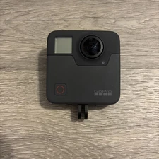 gopro fusion 360 camera (Camera Only W/ New Battery)