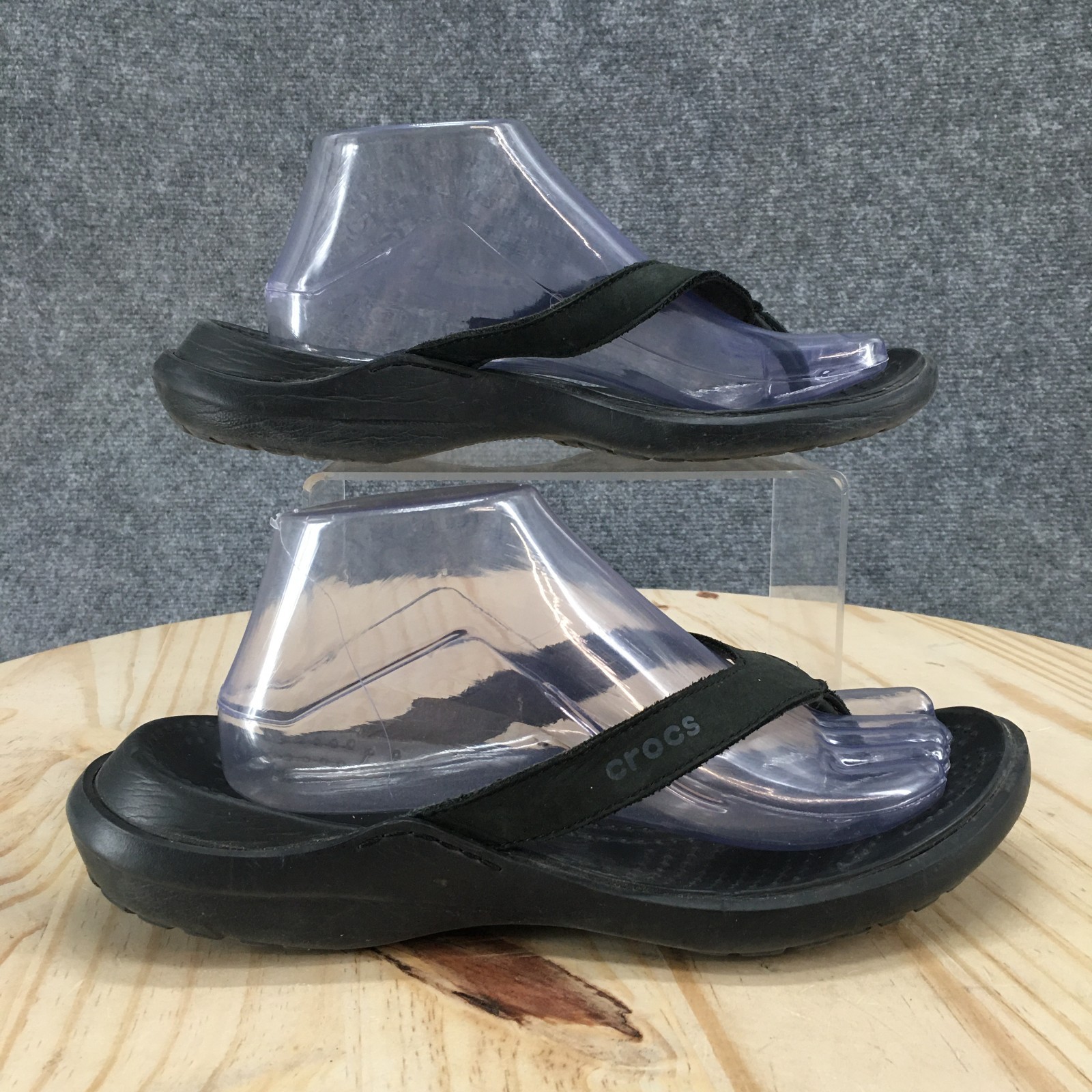 Crocs Sandals Womens 9 Capri Flip Flop Black Toe-Post Comfort Casual Flats 11211