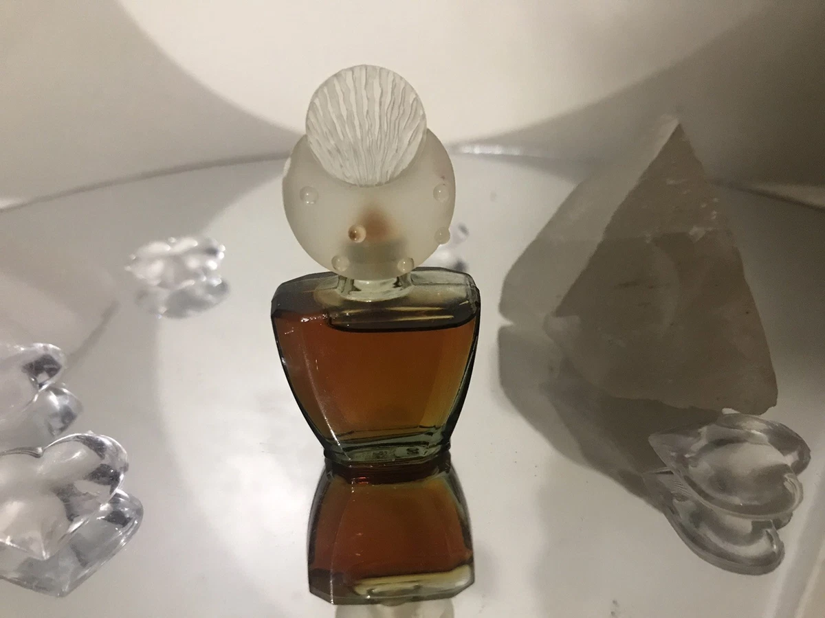 CHER UNINHIBITED EDT★美しいヴィンテージの香り★木質/芳香族 CHER UNINHIBITED EDT☆美しいヴィンテージの香り☆木質/芳香族