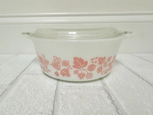 Pyrex Pink Gooseberry Casserole Dish 472 With Lid Vintage Bowl 11/2 Pint