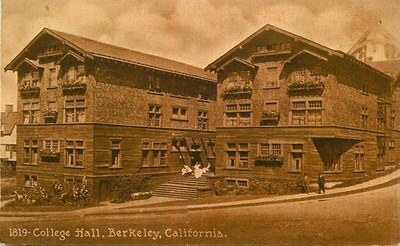 Postcard College Hall, Berkeley, California - circa 1912