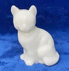 Vintage Fenton White Milk Glass Sitting Cat Figurine Glossy Undecorated Blank