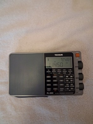 Tecsun PL880 PLL DSP TRIPLE CONVERSION RADIO RECEIVER AM/FM LW & Shortwave Kit