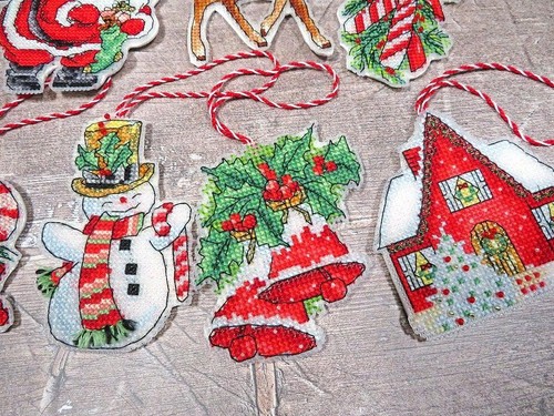 Kit de punto de cruz contado LetiStitch kit de juguetes de Navidad n.o 1 Leti966 - Imagen 5 de 12