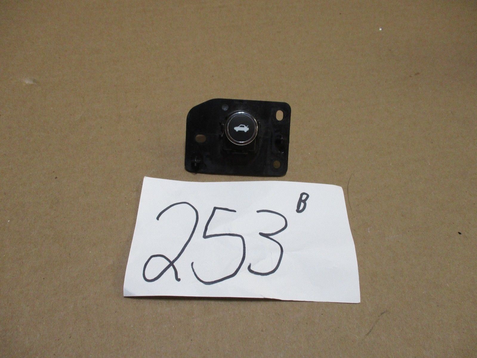 13 14 15 16 Dodge Dart Trunk Switch Control Power #253-B 