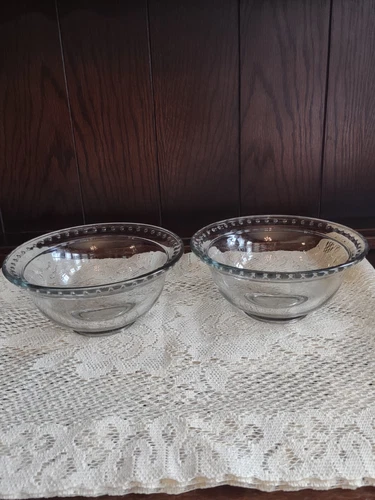 Vintage Anchor Hocking Glass Isabella Dessert Salad Bowl Beaded Edge Set Of 2