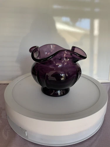 FENTON AMETHYST RUFFLE TOP GLASS VASE/BOWL