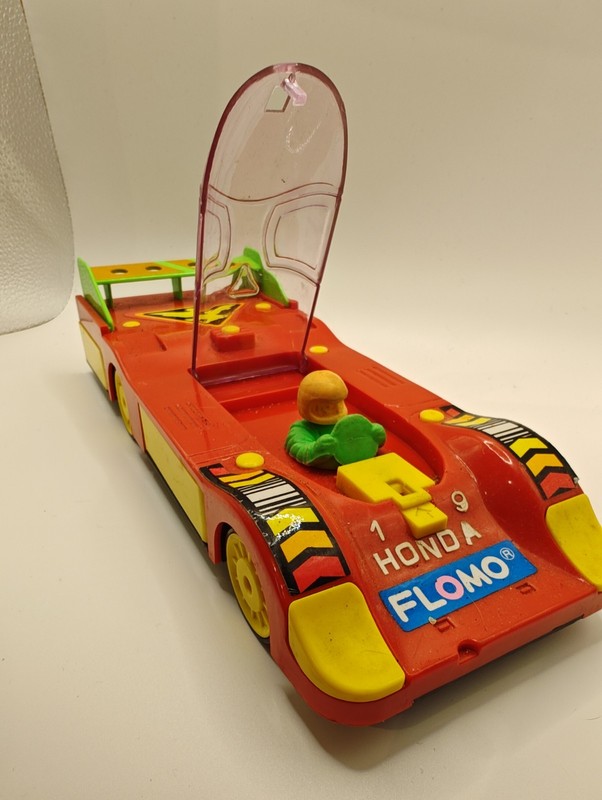 Flomo 1980s Vintage Pop Out Race Car  Pencil School Box, RARE!!!!