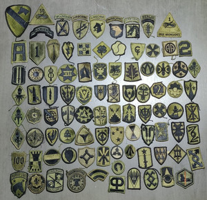 Genuine US Army Unit Patches Subdued  - Lot of 97 original patches and tabs