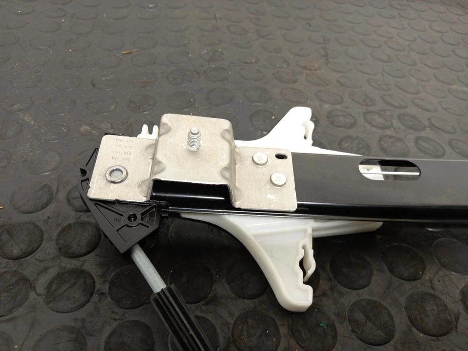 VOLKSWAGEN TAIGO Window Regulator N/S 2021-2025 5 Door Rear LH 2G6839461D - Image 3 of 4