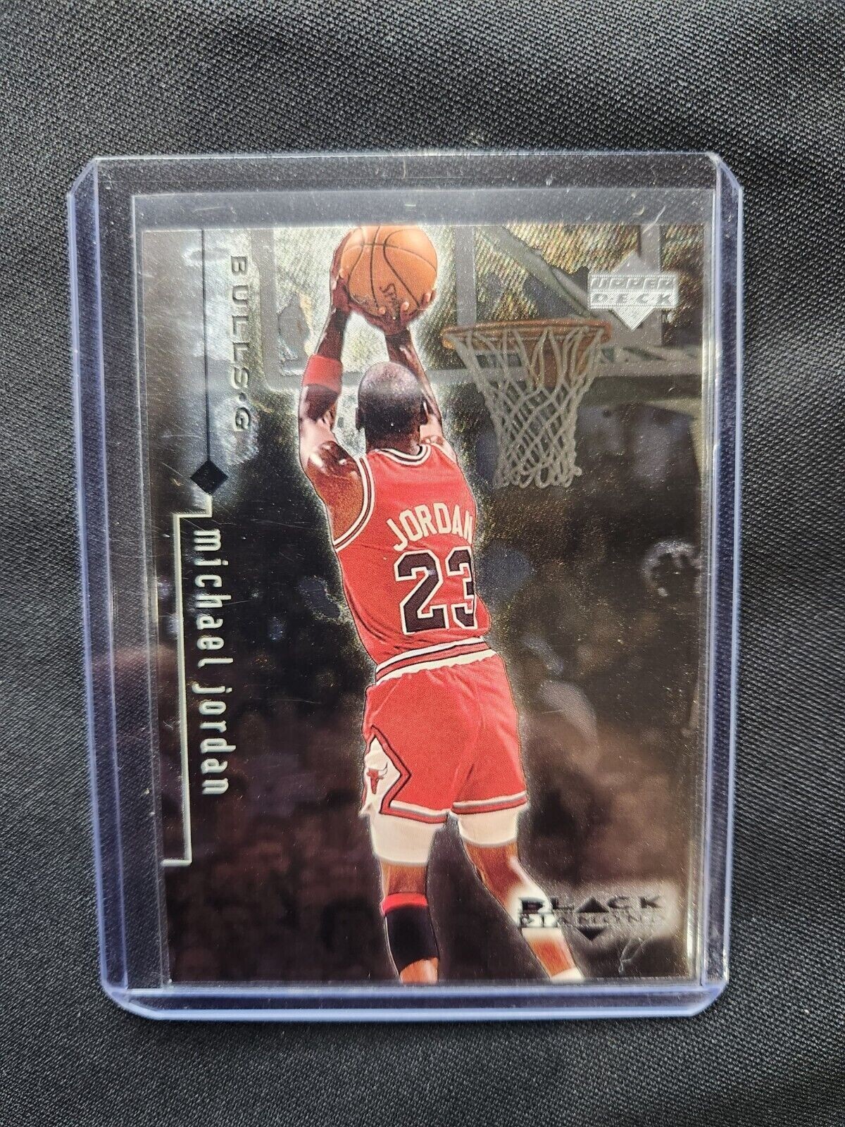 1998-99 Upper Deck MICHAEL JORDAN #7 Black Diamond Bulls HOF
