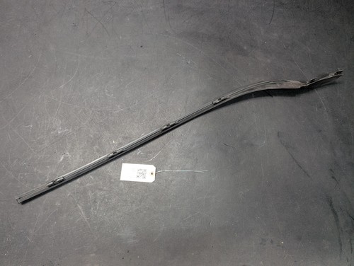 Front Right Windshield Molding 2015 Volvo S60 31335865 2014 2016 2017 2018 - Foto 5 di 9