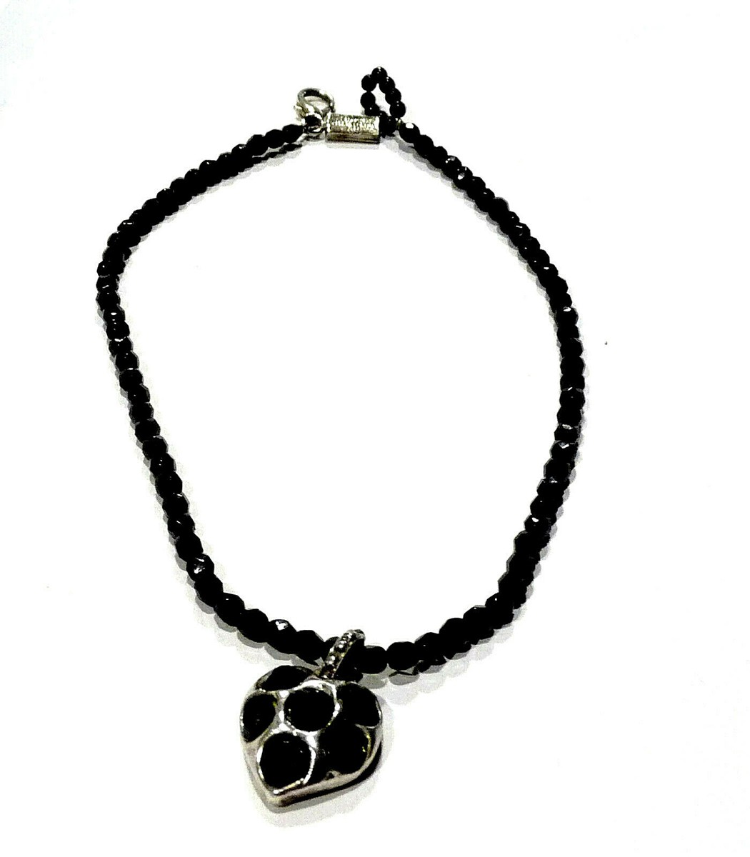 Collier Ras Du Cou Coeur Métal Pointus Paris - Occasion Bon état - Alliage Argenté Et Verre Noir