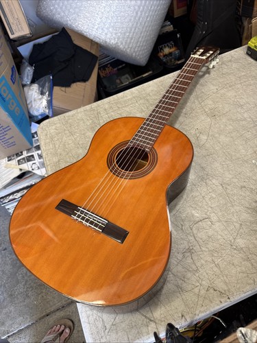 Yamaha G-50A Classical Guitar - Nice shape - see all pictures, great for student