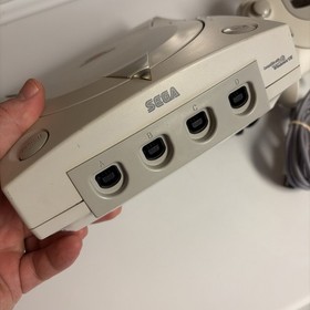 Sega Dreamcast Console White HKT-3020 Powers On Does Not Read Disc Controller