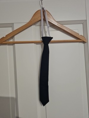 Cooler Schlips von S. Oliver für kleine Männer