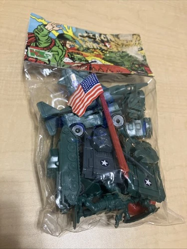 Vintage ARMY MAN - TANKS - Action Figures Hing Fat NOS Sealed Hong Kong