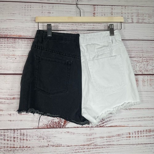 Blue Saavy White Black Color Distressed Block Cutoff Jean Shorts Women Size 7/28 - Picture 3 of 9