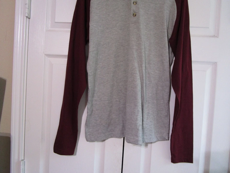 Open Trails Mens Jersey Shirt Medium Gray Burgundy Long Sleeve Foto 3 de 4