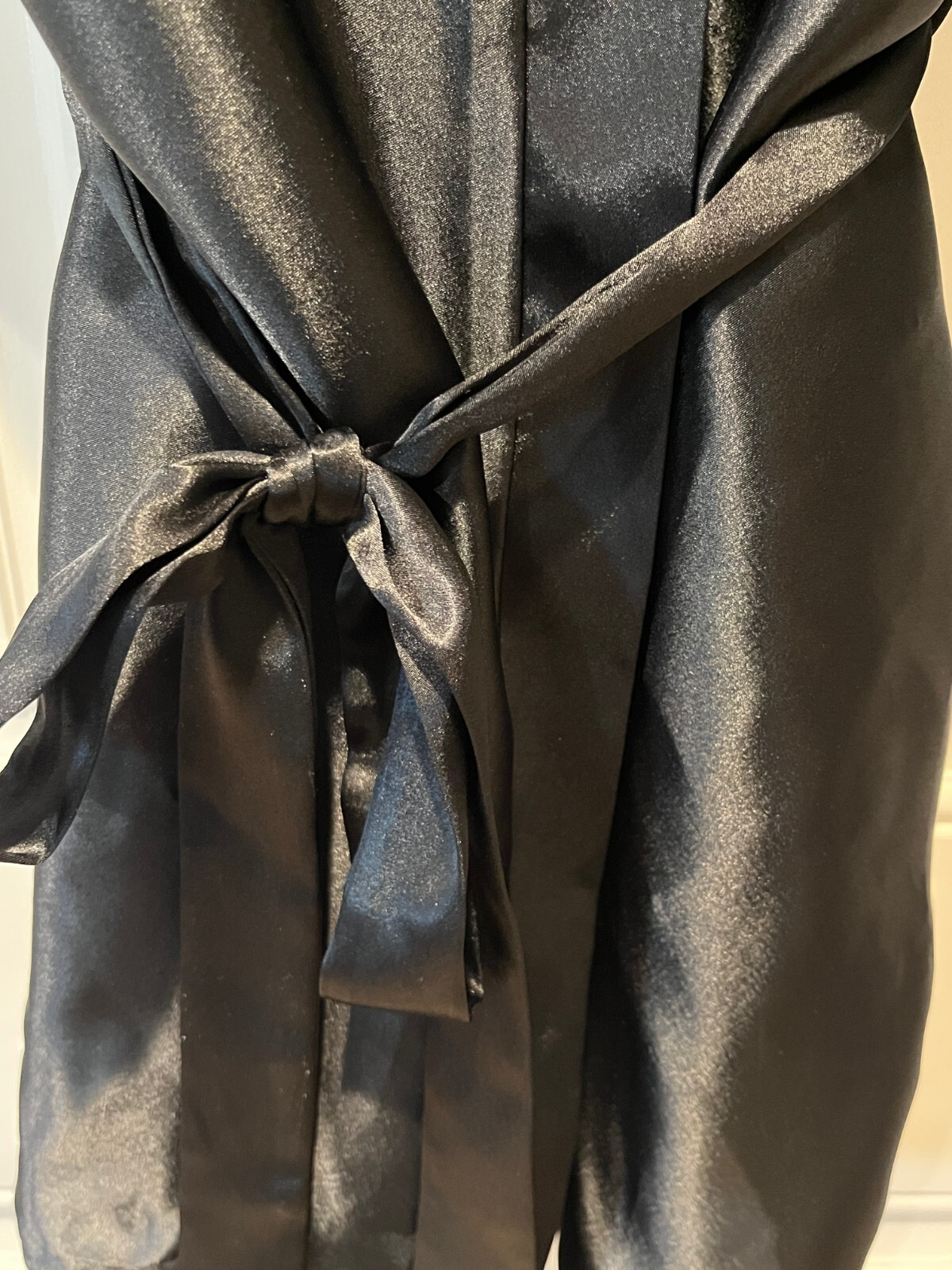 Vtg Unbranded Solid Black Polyester Knee-Length R… - image 3