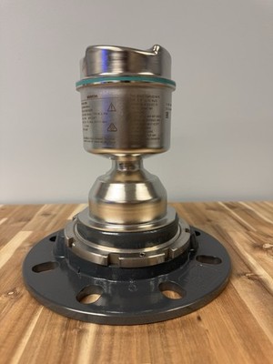 NEW- Siemens SITRANS LR560 7ML5440 Radar Level Transmitter