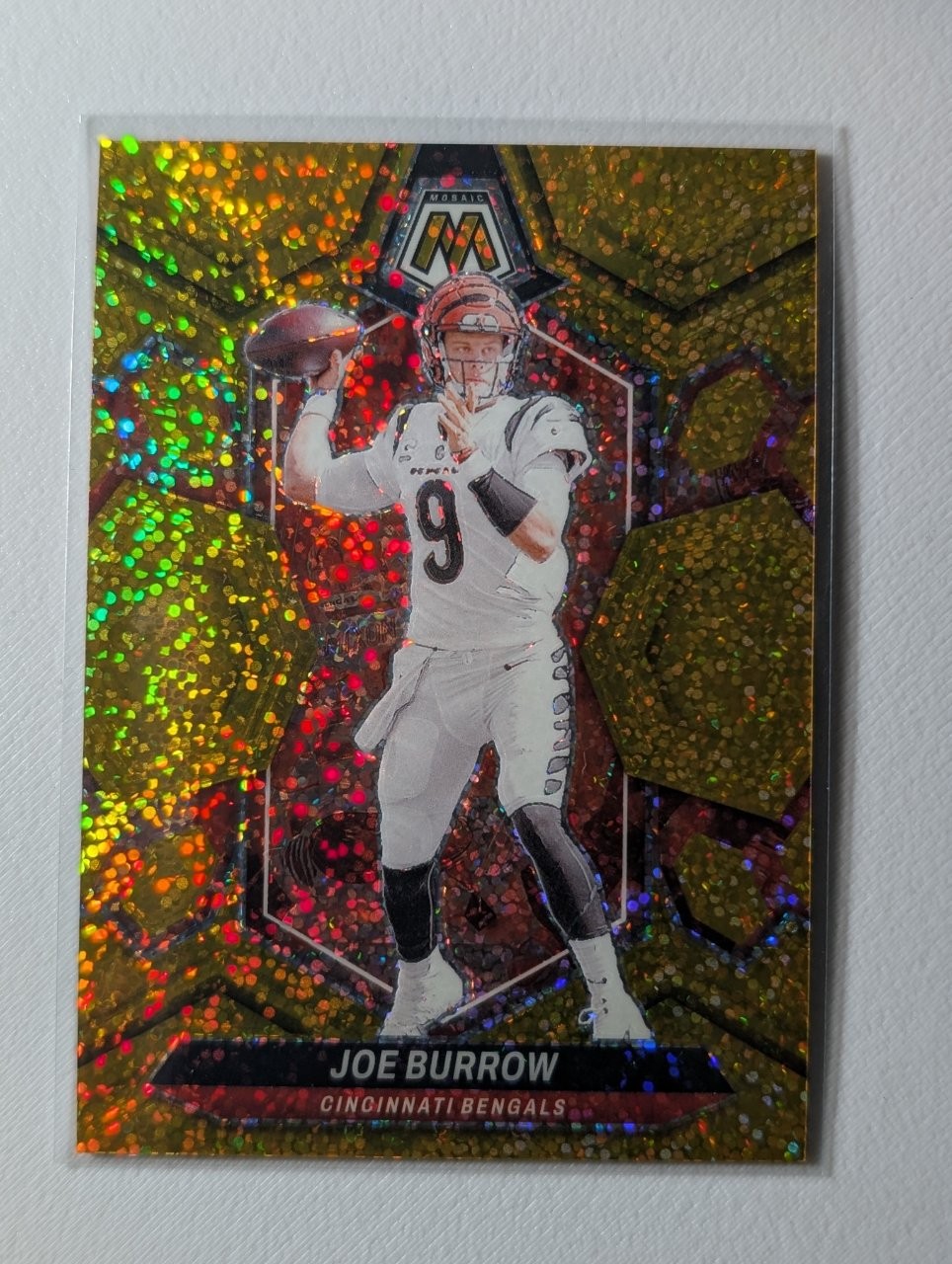 2024 Panini Mosaic Football Joe Burrow Gold Sparkle Prizm /24 #43