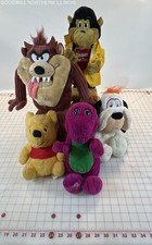 Vtg Plushies: Taz/Winnie the Pooh/Barney/Gemmy "Bananas For You" Gorilla/Droopy