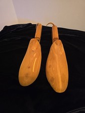 Rochester Shoe Tree Co Shoe Keepers Mens Sz Med Cedar Wood Leather Strap Steel