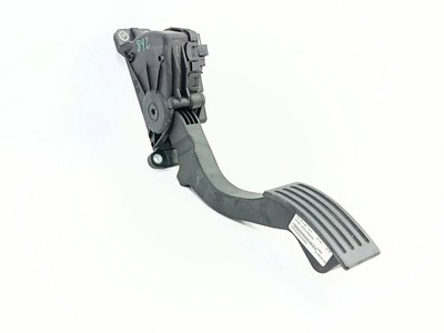 4M519F836AK accelerator pedal VOLVO C30 1.6 D 2008 334359