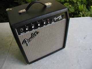 Verstärker Bassverstärker Fender Frontman 15 B