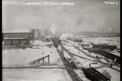 Photo:Submarine shipyard,Newark,snow,Bain News Service