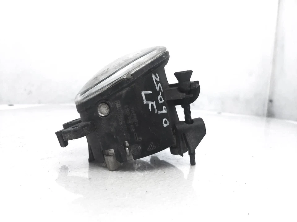 Lâmpada de farol de neblina esquerda para motorista Mercedes-Benz Gla250 2015-2020 *Tem lente de encaixe - Imagem 3 de 4