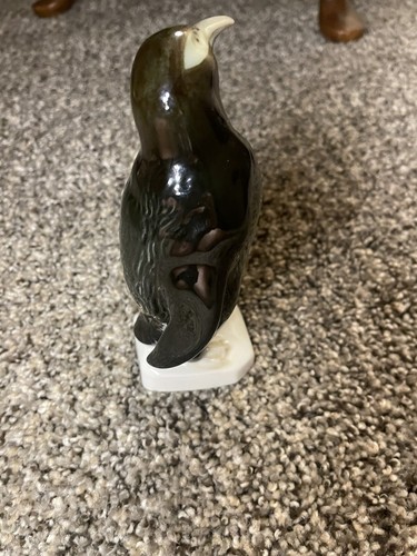 Royal Dux Penguin Figurine With Pink Triangle Ceramic Figurine - Picture 5 of 6