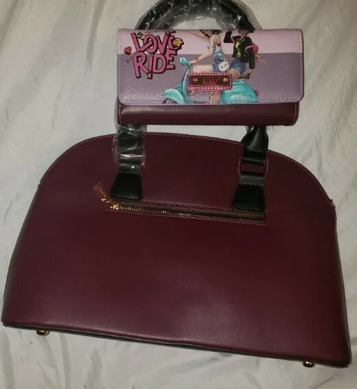 Brand New NICOLE LEE 4PC BAG SET DOME BAG, WALLET, COIN PURSE & COSMETIC BAG - Image 3 of 4