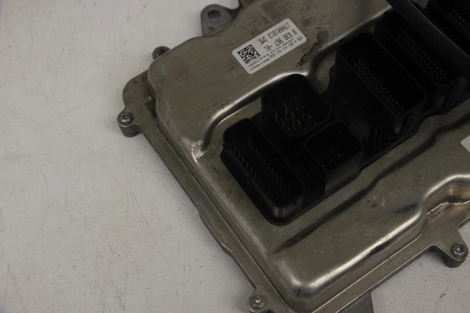 Engine Computer DME ECU MEVD172H OEM BMW N63T F13 F12 F10 F01 F02 750i 550i - Image 2 of 4