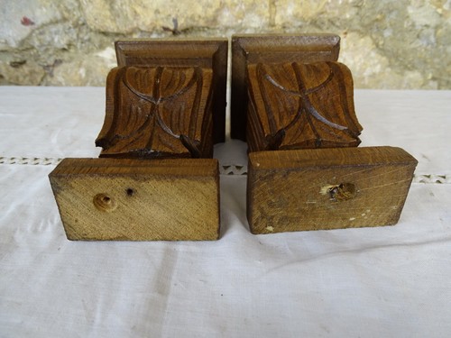 Two French Antique Carved Wood Corbel - Wall Shelf Decor - Oak Wood - Picture 6 of 7
