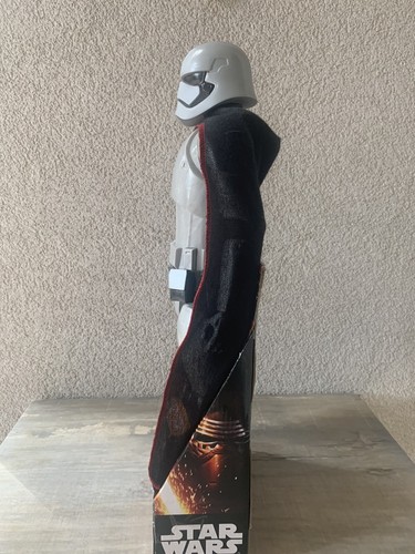 DISNEY Star Wars Captain Phasma 20'' Figure w/ Blaster Included - Picture 3 of 5