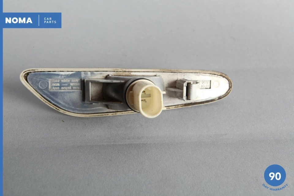 04-10 宝马 535xi E60 右前挡泥板翼侧标记灯 7165742 原始设备制造商 — 第 4/4 张图片