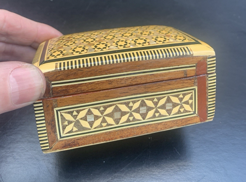 Vintage Egyptian Mother Of Pearl Wood Inlay Trinket Box Gift - Picture 5 of 8