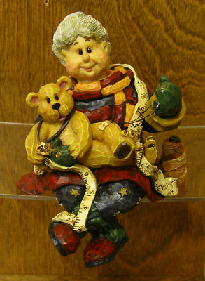 Boyds Carvers Choice Shelfsitter #370107 MRS C w/ BOBBIN...AS GOOD AS N E W