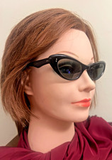NOS Vintage 1960s Women  s Cat Eye Sunglasses  American Optical  Unworn