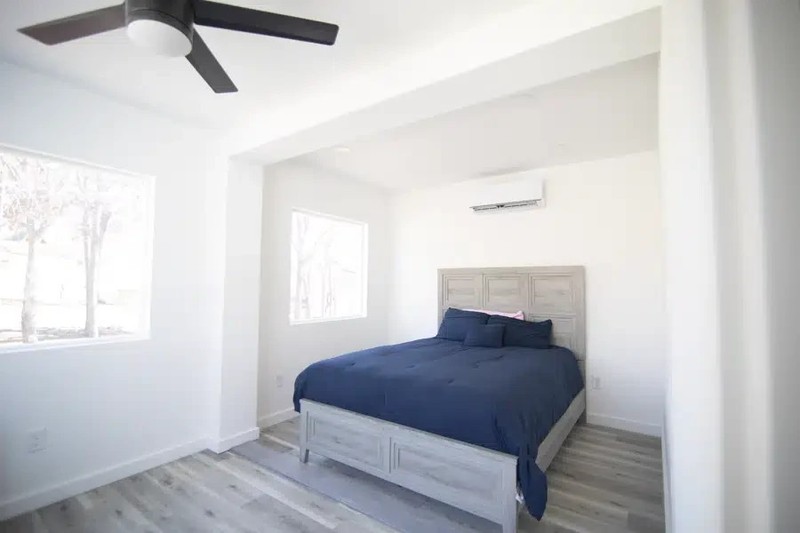 Shipping Container Home - 1280 sq ft, 3 bed 2story with perpendicular cantilever - Image 5