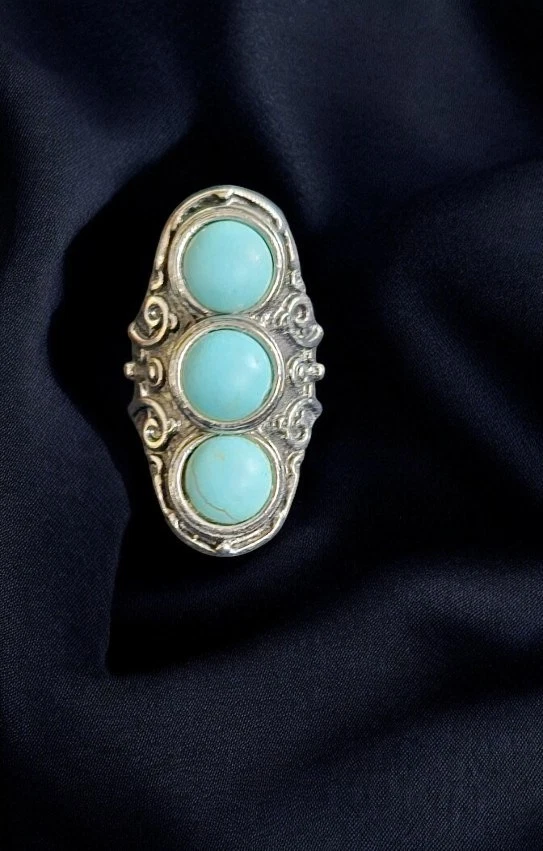 Anillo de mujer de aspecto antiguo de peltre y piedras azules turquesa talla 8 Foto 2 de 3