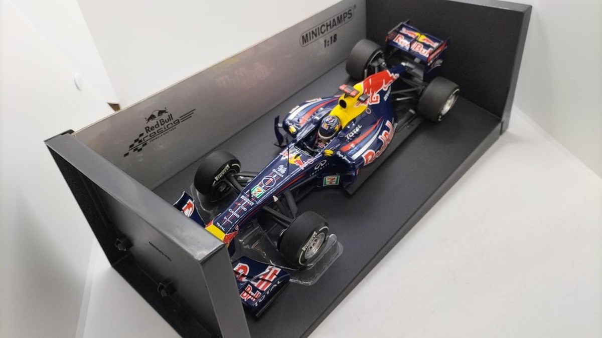 MINICHAMPS RED BULL RACING RB7 1:18 限定生産 Vectis Auctions | Minichamps (1/18 Scale) 'Red Bull Racing