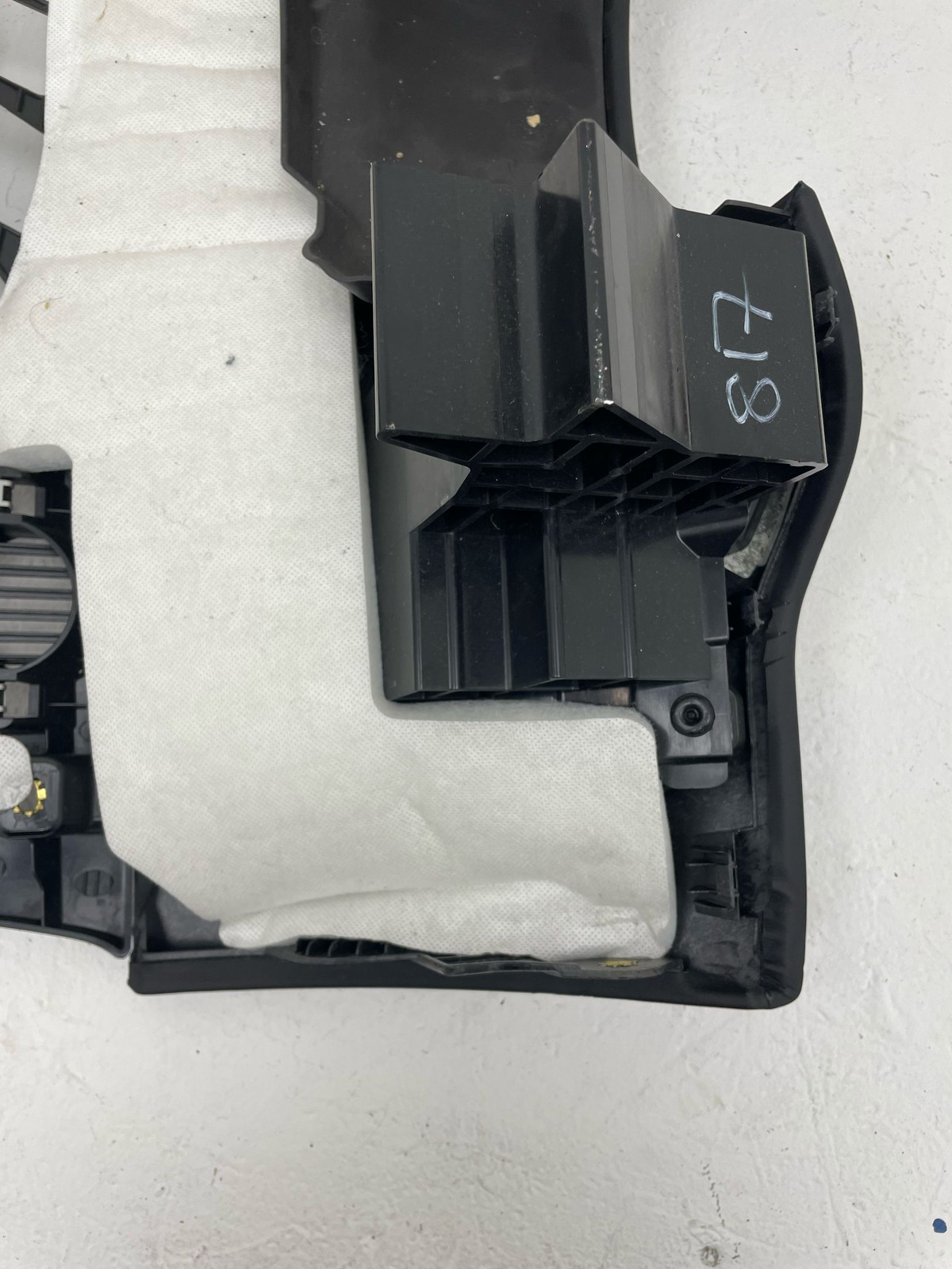 2015-2020 BENTLEY BENTAYGA OEM Front Left Lower Dash Knee Bolster Steering Panel